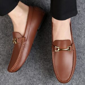 Moccasins (men)