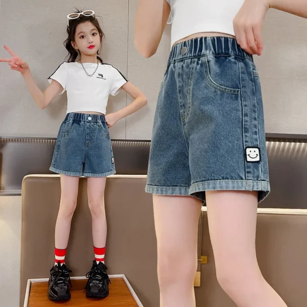 Girls' Denim Shorts 2025 Summer Teens Fashion Korean Style Girls Jeans Shorts Girls Summer Casual Smiley Face Label Shorts