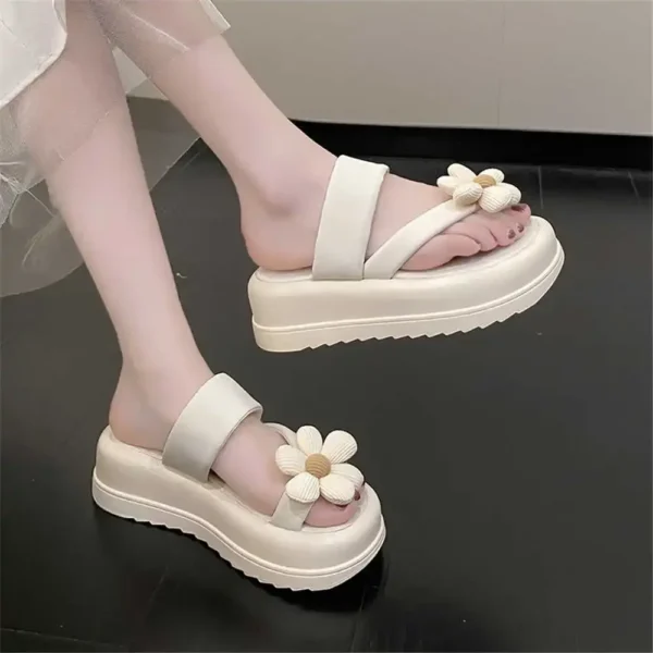 Flatform Low Barefoot Sandals Flip Flops Woman Slippers Sports Shoes For Women Luxury Sneakers Snackers New Arrival