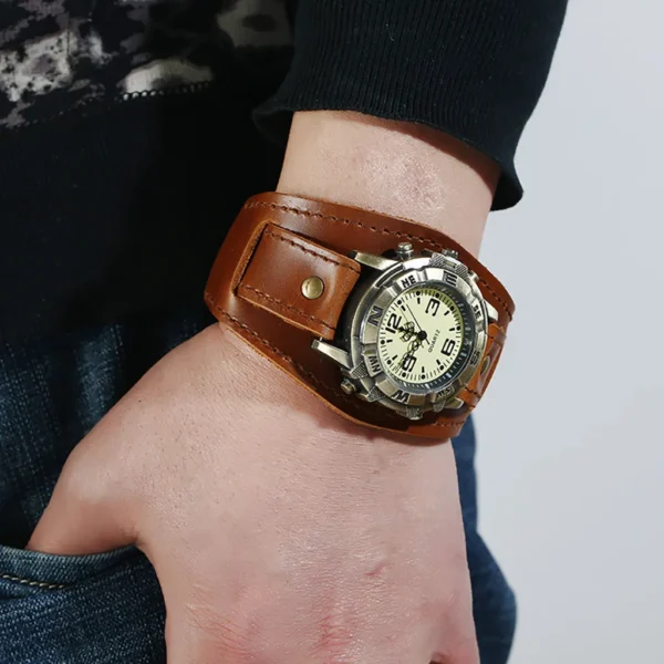 Men Punk Retro Fashion Pin Buckle Strap Leather Watch Classic Roman Dial Watch Minimalist And Fashionable Stainless Steel