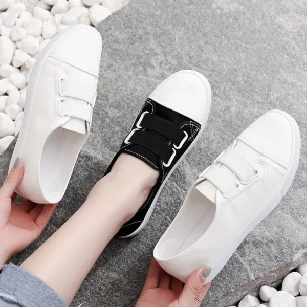 The new fashionable, versatile and breathable white sneakers and canvas shoes are all easy to wear with one foot - Image 5