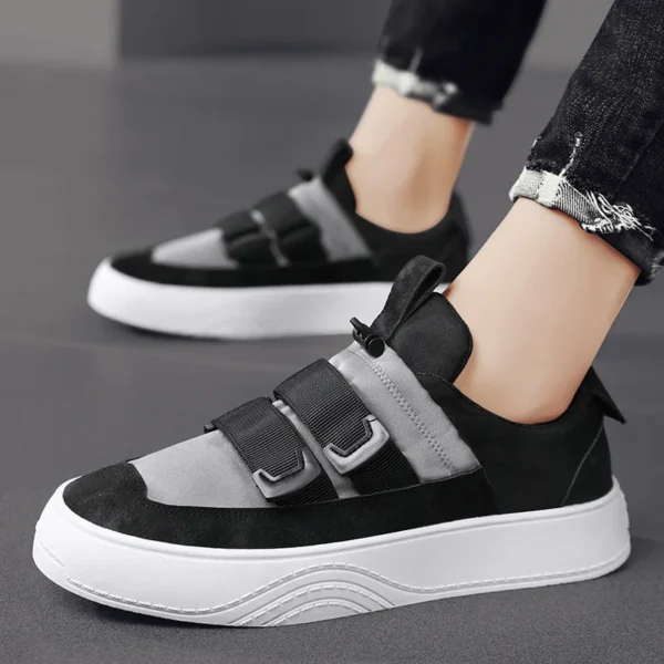 Summer and autumn thick soled canvas breathable sports board shoes fashion Korean fashion men's shoes low top slip-on lazy shoes