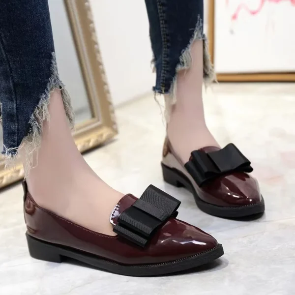 New Women's Loafers Bow Decor Pointed Toe Flat Shoes for Women Patent Leather Shallow Mouth Commuter Daily Casual Shoes