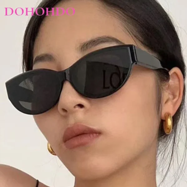 Retro Small Frame Cat Eye Women Sunglasses Trendy Brand Designer Classic Men Sunglass Outdoor Travel Eyewear Lentes Mujer UV400