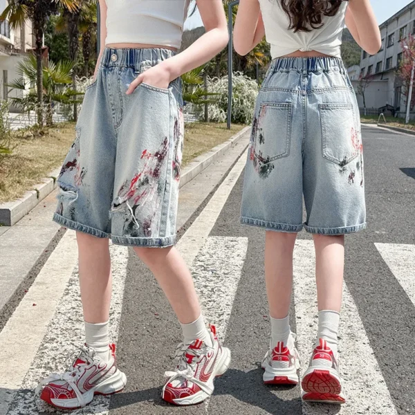 Summer New Arrival Kids Girls Ripped Denim Shorts with Drawings Teens Child Fashion Broken Hole Mid Calf Capris Jeans Age 5-14T