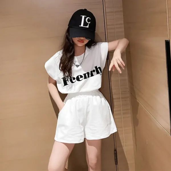 Summer 2025 Girls Suit New Child Clothes Short-Sleeved Shorts Sports letters t shirt + pants Teen Tracksuits Kids 5 7 9 12 year