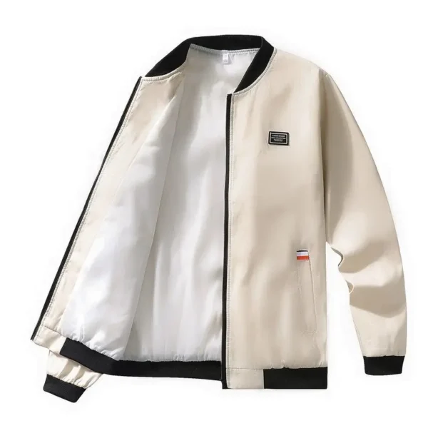 Bomber Jacket Men Fashion Casual Windbreaker Jacket Coat Men Spring and Autumn New Hot Outwear Stand Slim Military Embroidery