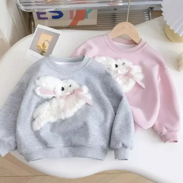 Long-sleeved hoodie